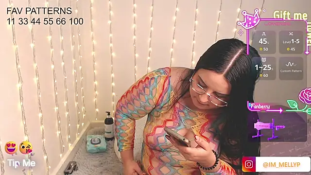 Mellyparker  online show from January 13, 2026, 3:49 pm