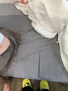 POCARI SWEAT online show from March 29, 2026, 5:42 am