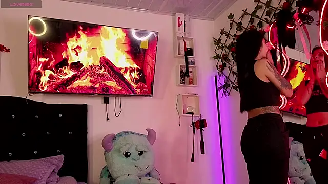 Snapshot of Alaia_Asuka chatting on September 29, 2025, 12:28 am Alaia Asuka online show from September 29, 2025, 12:28 am