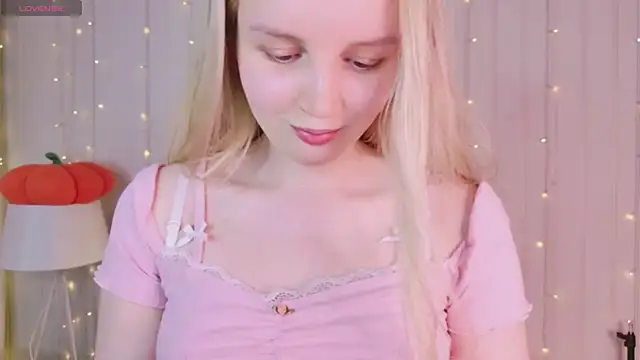 Beatrica Klein online show from June 1, 2026, 2:28 pm