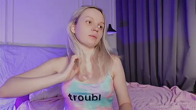 Beatrica Klein online show from February 19, 2025, 2:11 pm