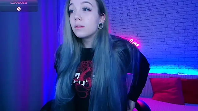 Snapshot of -Stacyy- chatting on January 19, 2025, 1:21 am -Stacyy- online show from January 19, 2025, 1:21 am