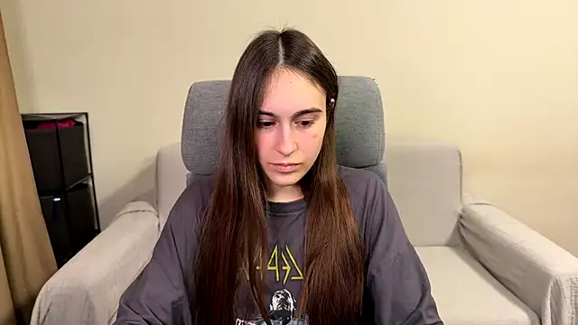 AliceKolltt online show from March 13, 2026, 9:42 pm