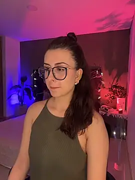 Snapshot of EmaSaenz chatting on February 26, 2026, 11:05 pm EmaSaenz online show from February 26, 2026, 11:05 pm