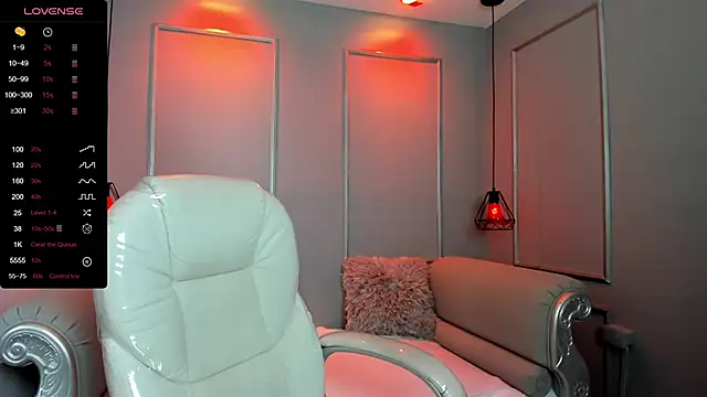 CloeHap online show from December 19, 2025, 12:07 pm