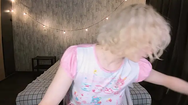 MariaMango online show from February 2, 2026, 11:59 pm