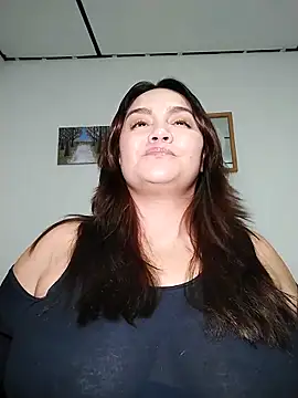 antoniamoreno82 online show from December 4, 2024, 3:31 am