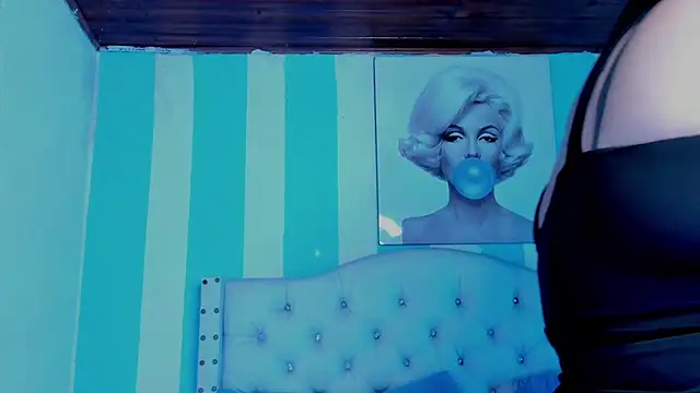 sobigcurvy4u online show from December 12, 2024, 4:21 pm