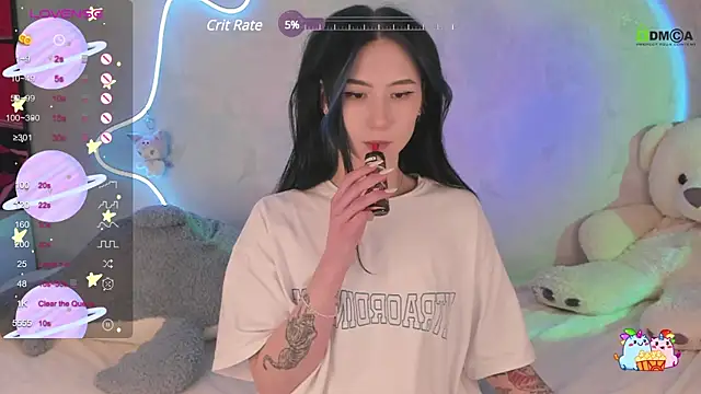 Snapshot of EmmaHixLove chatting on February 15, 2025, 12:11 pm EmmaHixLove online show from February 15, 2025, 12:11 pm