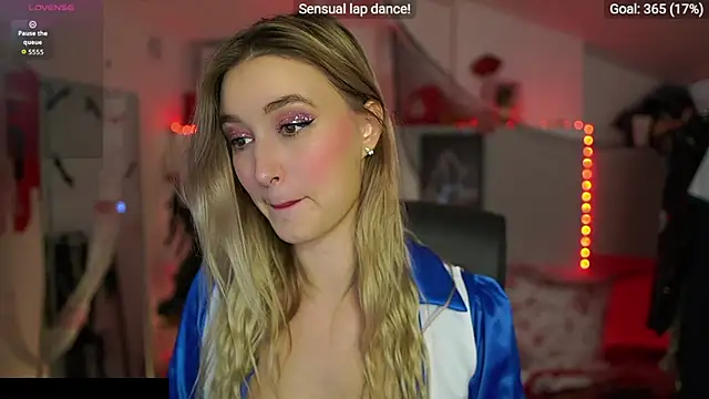 Snapshot of Alexis___Texas chatting on November 1, 2025, 1:49 pm Alexis Texas online show from November 1, 2025, 1:49 pm