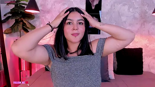 Snapshot of alina_stark chatting on September 29, 2025, 8:03 pm alina stark online show from September 29, 2025, 8:03 pm