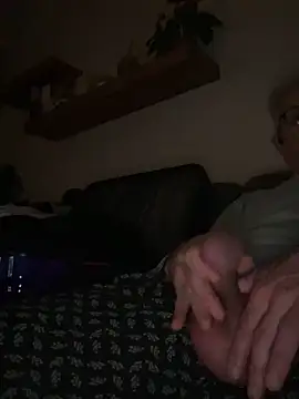 Frank22xx online show from November 15, 2025, 9:08 pm