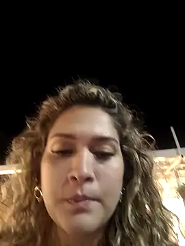 Sara smiiith211 online show from February 9, 2025, 3:11 am