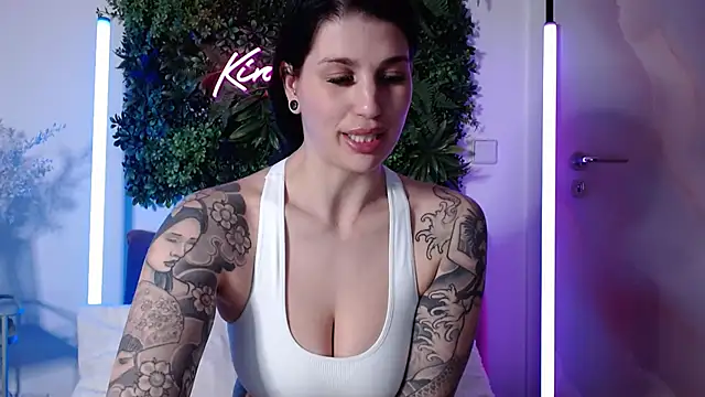 KiraKane1 online show from March 12, 2025, 2:34 pm