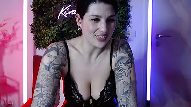KiraKane1 online show from February 18, 2025, 5:42 pm