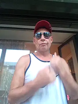 de markko online show from October 17, 2025, 2:41 pm