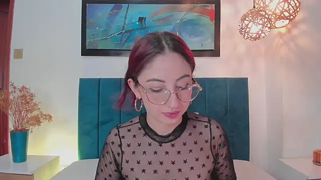 Snapshot of Emilywatsonn chatting on September 26, 2025, 12:28 am Emilywatsonn online show from September 26, 2025, 12:28 am