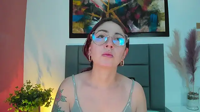 Snapshot of Emilywatsonn chatting on September 14, 2025, 2:17 pm Emilywatsonn online show from September 14, 2025, 2:17 pm