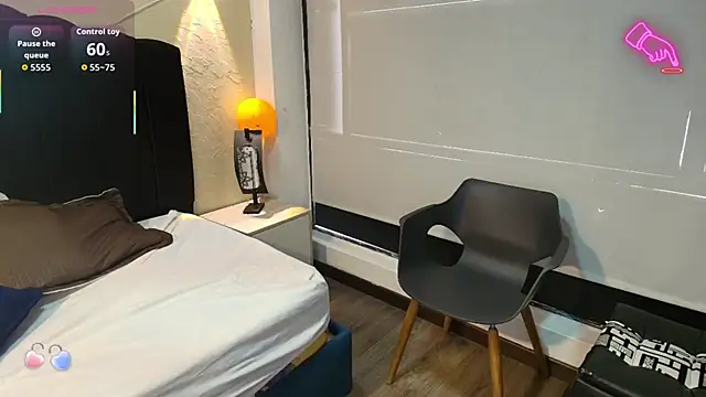 Snapshot of Ambarross chatting on November 5, 2025, 7:50 pm Ambarross online show from November 5, 2025, 7:50 pm