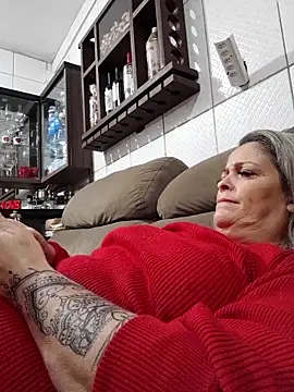 Snapshot of marcialoira chatting on October 9, 2025, 11:05 pm marcialoira online show from October 9, 2025, 11:05 pm