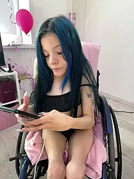 MiniSophiaa online show from March 17, 2026, 7:44 am