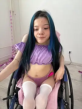 MiniSophiaa online show from March 23, 2026, 7:19 am