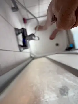 Bennyben8604 online show from April 13, 2026, 10:52 am