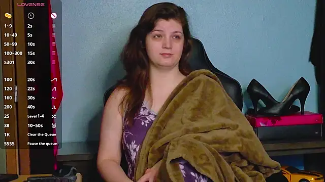 TreeJeanne online show from November 5, 2025, 8:23 pm