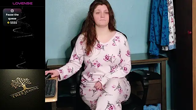 TreeJeanne online show from February 25, 2026, 12:44 am