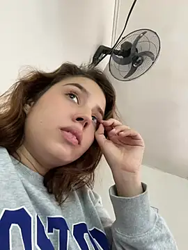 Lia sex69 online show from February 22, 2025, 12:40 pm