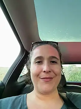 sylviahhh online show from June 13, 2026, 12:08 am
