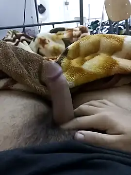 Hot Boy 2004 online show from February 6, 2025, 11:48 pm