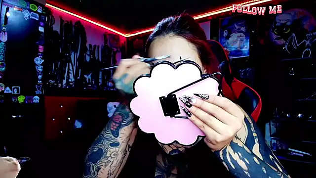 jannaink  online show from April 11, 2026, 12:18 am