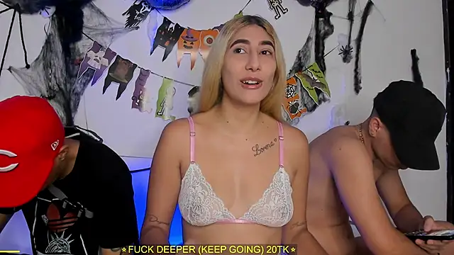 Threesome-no-mercy online show from November 5, 2025, 7:28 pm