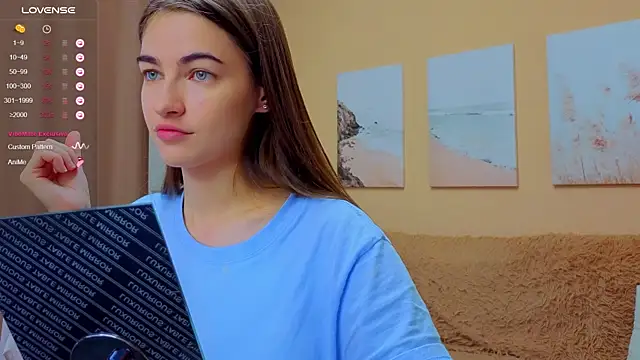 Snapshot of AstoriyaNight chatting on October 18, 2025, 4:03 am AstoriyaNight online show from October 18, 2025, 4:03 am