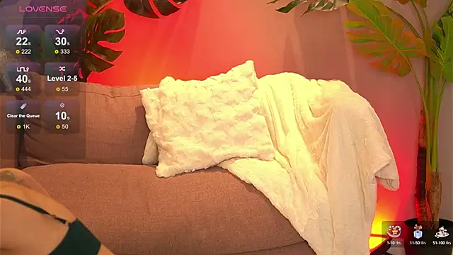 JuliaRichard online show from February 5, 2025, 4:27 am