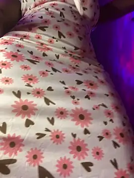 Cherrytowild online show from October 5, 2025, 3:03 pm