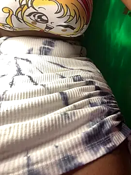 Cherrytowild online show from October 10, 2025, 4:35 am