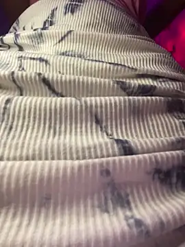 Cherrytowild online show from October 17, 2025, 5:33 am