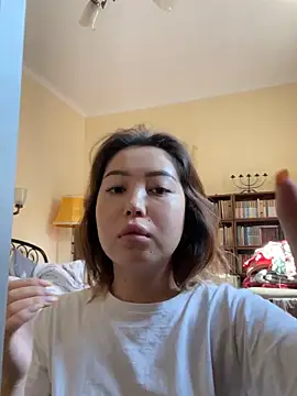 Snapshot of Sayorityann chatting on October 7, 2025, 8:37 am Sayorityann online show from October 7, 2025, 8:37 am