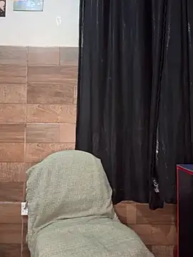 izumikarol online show from February 13, 2026, 7:47 pm