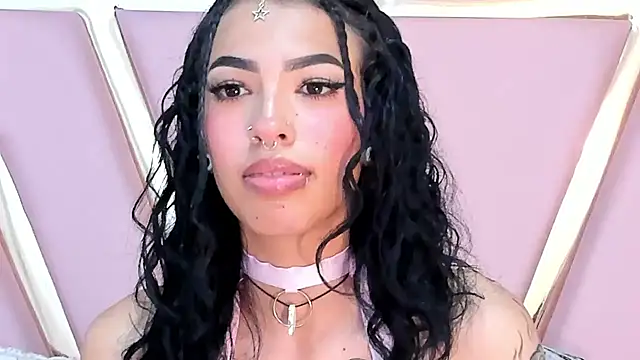 Eva Benely online show from December 19, 2024, 8:13 am