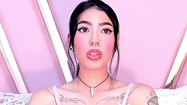 Eva Benely online show from January 21, 2025, 3:48 am