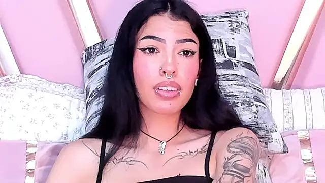 Eva Benely online show from January 29, 2025, 8:08 am