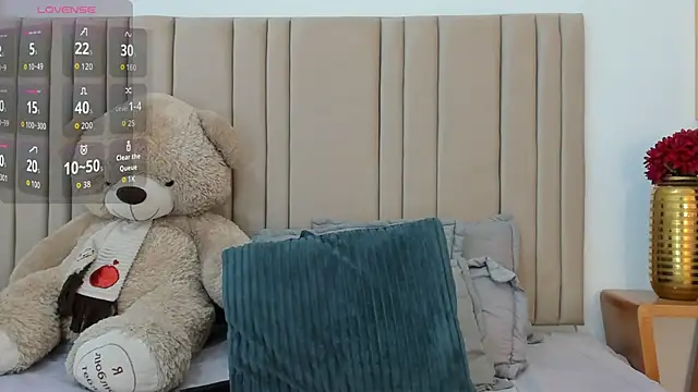 izadii online show from September 20, 2025, 6:57 pm