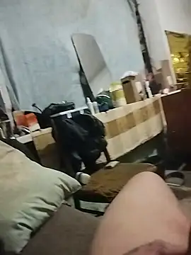 Snapshot of Kranik210 chatting on February 18, 2026, 12:19 am Kranik210 online show from February 18, 2026, 12:19 am