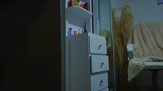 Snapshot of MariianaGomez chatting on January 14, 2026, 3:15 pm MariianaGomez online show from January 14, 2026, 3:15 pm