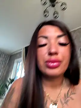 Snapshot of RuslanaXX chatting on October 20, 2025, 2:02 am RuslanaXX online show from October 20, 2025, 2:02 am