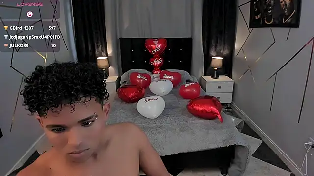 Snapshot of Noah_Smith04 chatting on February 15, 2025, 9:49 pm Noah Smith04 online show from February 15, 2025, 9:49 pm