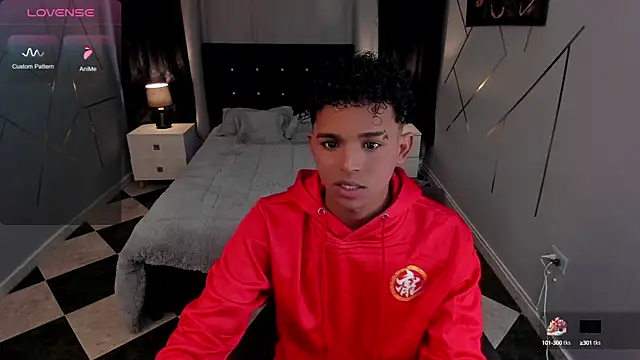 Snapshot of Noah_Smith04 chatting on February 10, 2025, 2:37 pm Noah Smith04 online show from February 10, 2025, 2:37 pm